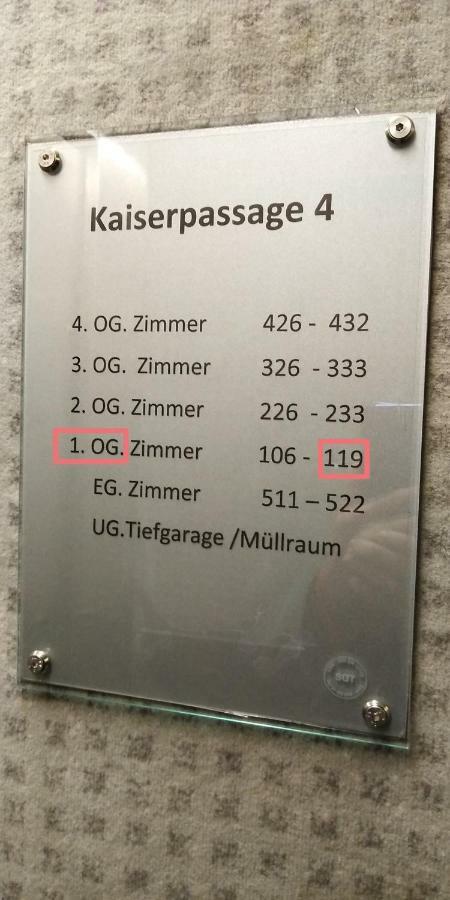 Sroom 118 And 119 In Center Reutlingen Exteriör bild