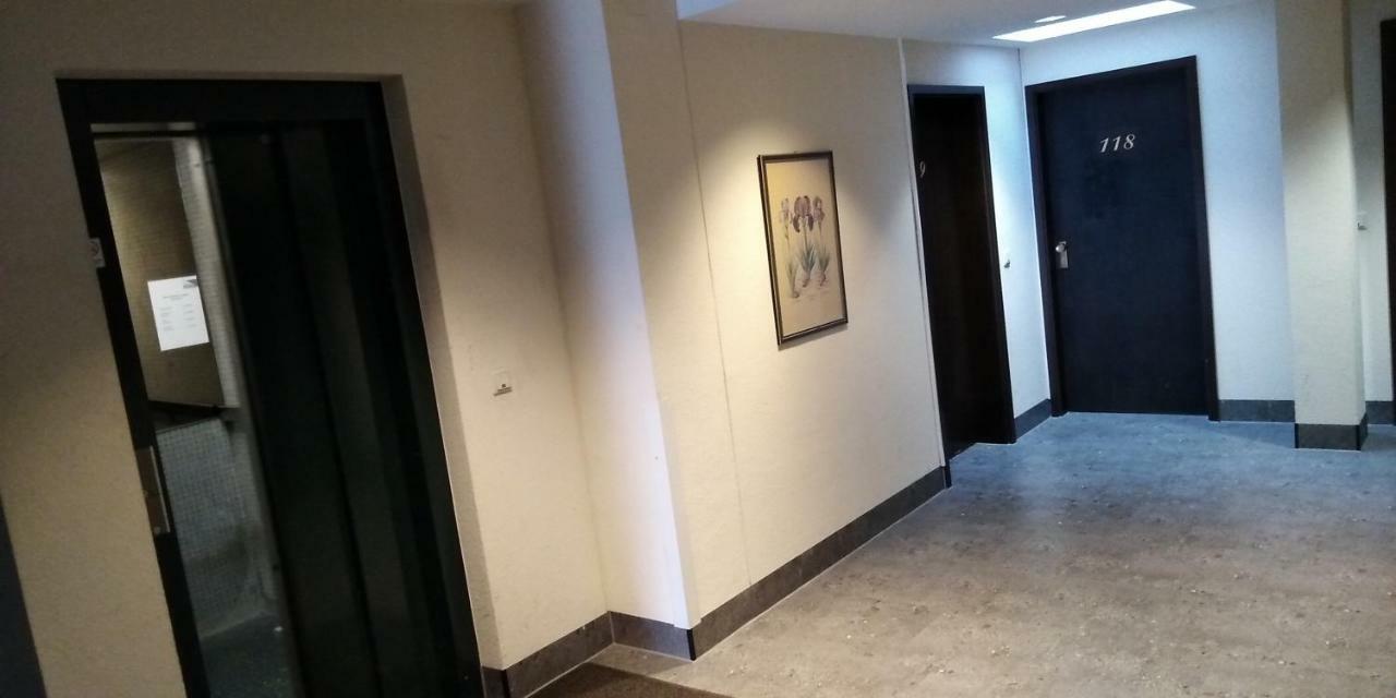 Sroom 118 And 119 In Center Reutlingen Exteriör bild